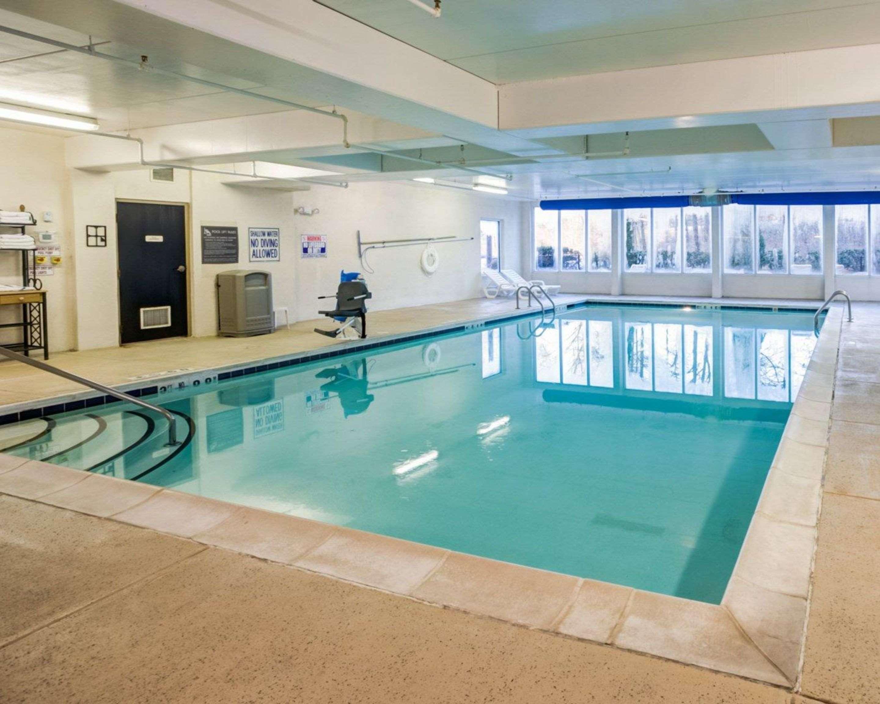 Comfort Suites Airport Charlotte Zewnętrze zdjęcie