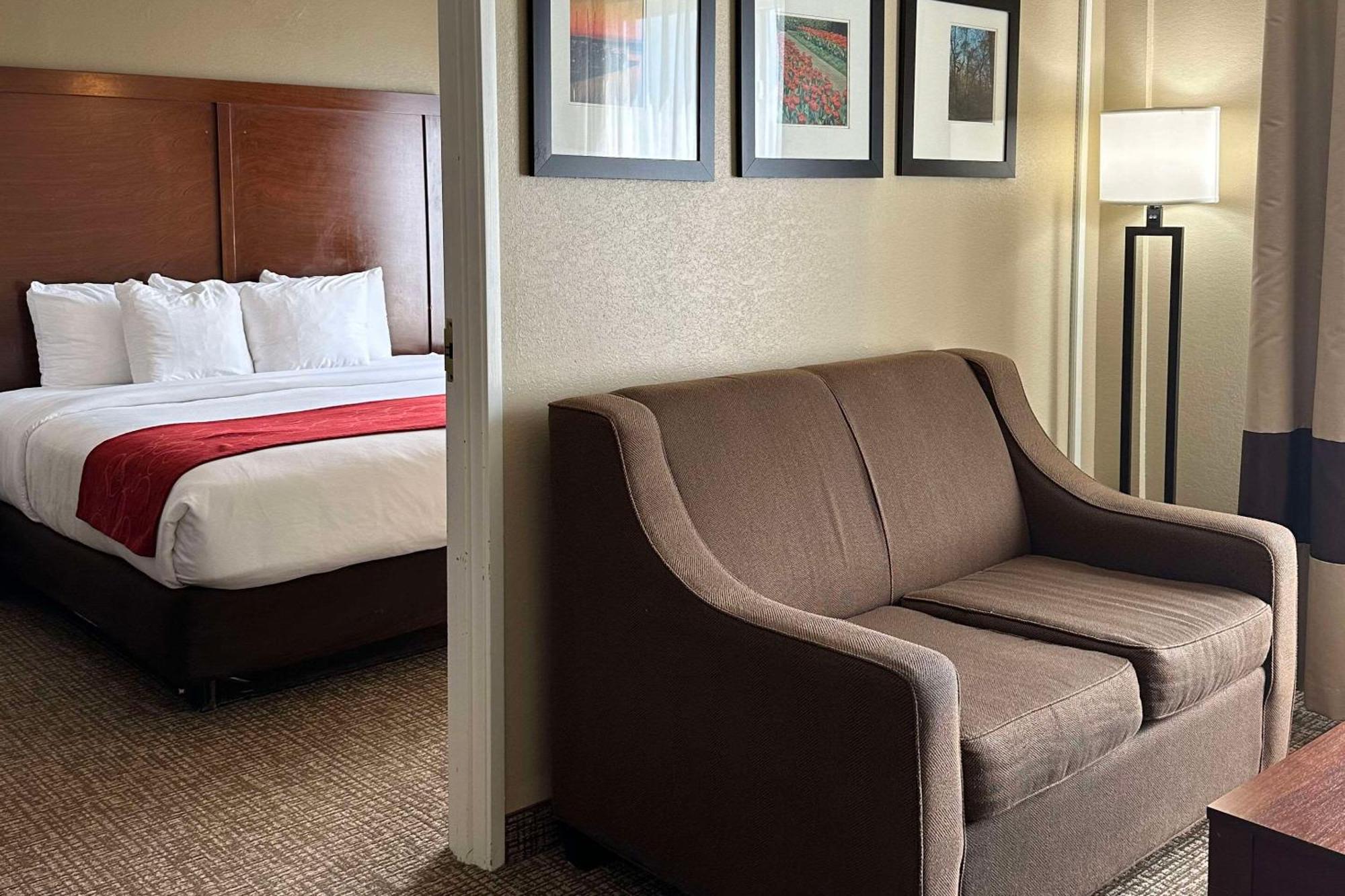 Comfort Suites Airport Charlotte Zewnętrze zdjęcie