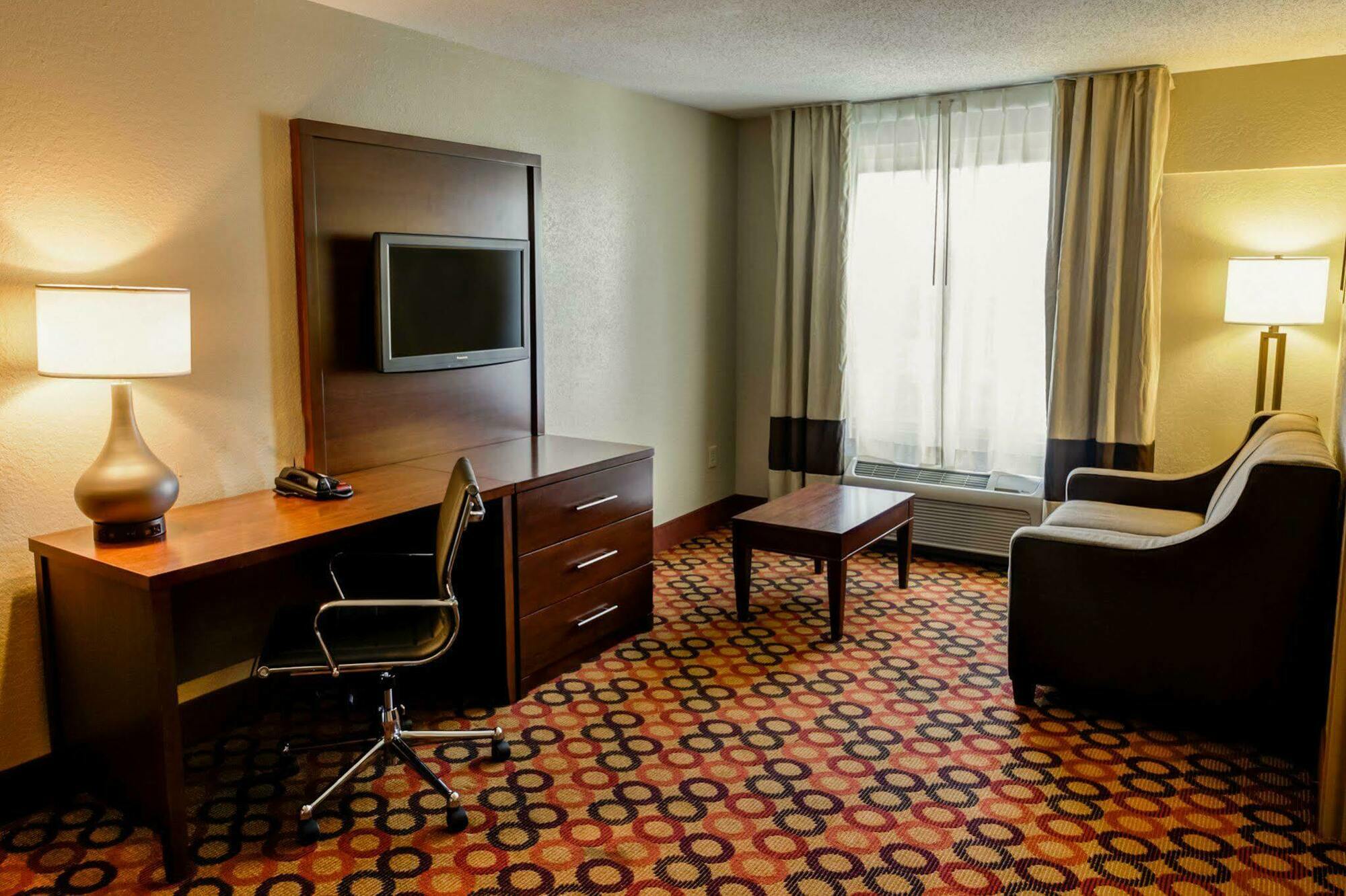 Comfort Suites Airport Charlotte Zewnętrze zdjęcie
