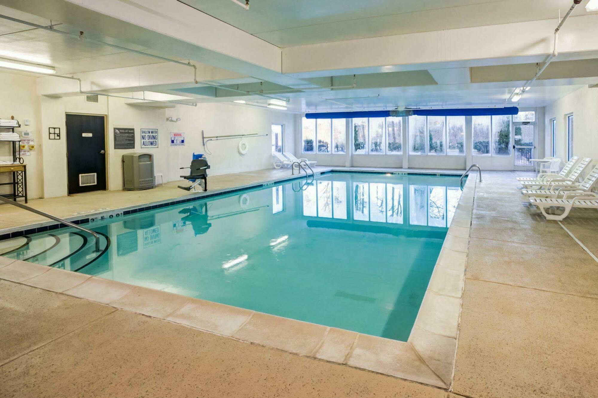 Comfort Suites Airport Charlotte Zewnętrze zdjęcie