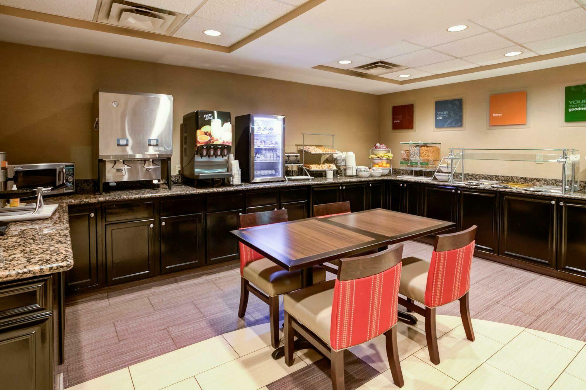 Comfort Suites Airport Charlotte Zewnętrze zdjęcie